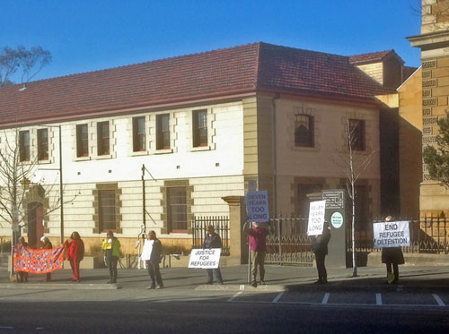 Tas Amnesty Refugee Rights Group & Tassie Nannas opposite Senator Duniam's office Hobart i
